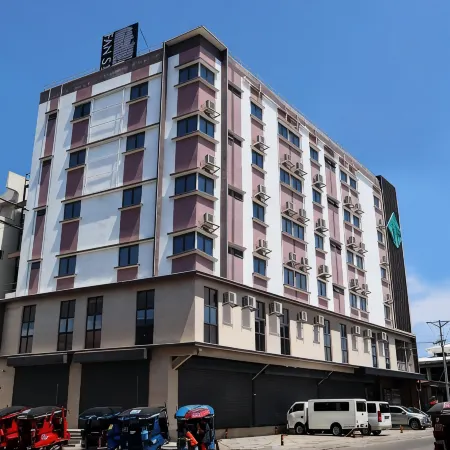Fan's Hotel Ormoc