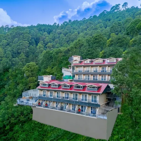 Sterling Ameris Kasauli
