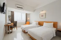 The Capital Hotel Surabaya - Balkoner