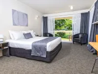 Lake Dunstan Motel Hotels in Cromwell