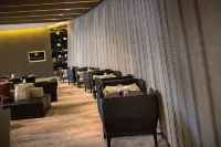 Renaissance Nanjing Olympic Centre Hotel - ที่มีบาร์