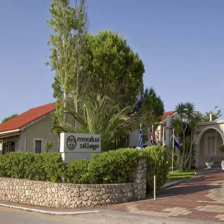 Mouikis Sun Village