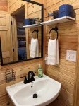 Cabin Unit 3 of 6 Called the Texan with WiFi and AC in serene Paige