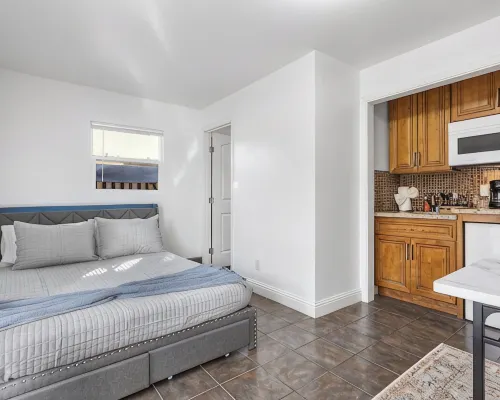 Recently Updated Private Studio w/ Separate Entrance Near Lake Chabot Hotels in Castro Valley