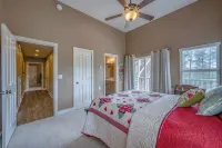 Family Friendly House!  Great Mountain Views!   Sleeps 14 - Mountain view