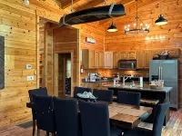 Firefly 3BR/3BA cabin with amazing views! Hotels in Wolfe County
