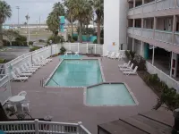 Steps from the Beach, Sun, Surf and Boardwalk! - balcony