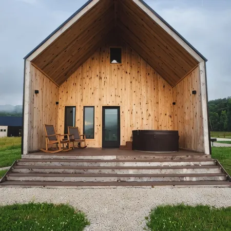 Perfect Perch at Three Suns Cabins / Sunsets and Stars / River Access with Beach