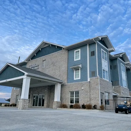 Lighthouse Suites - Best Western Signature Collection