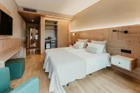Hotel Minho - ที่มีบาร์