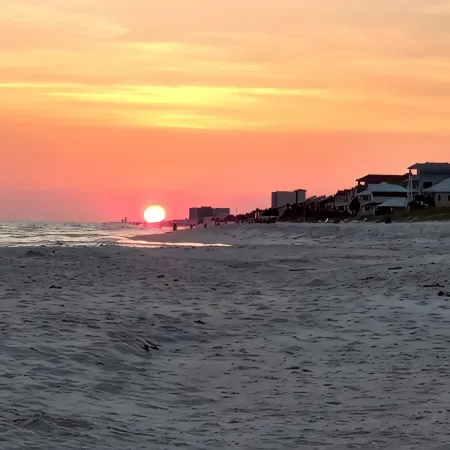 Beach House Ocean Views 🐟Private Beach 🐾 Yard Large Pets  🤿 Free Kayaks & SUP