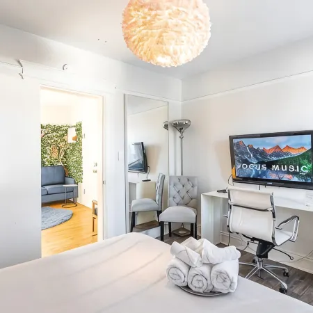 Grand Fairfield Getaway- 5BR Fam-Friendly near I95&Shops - Spacious&Gracious