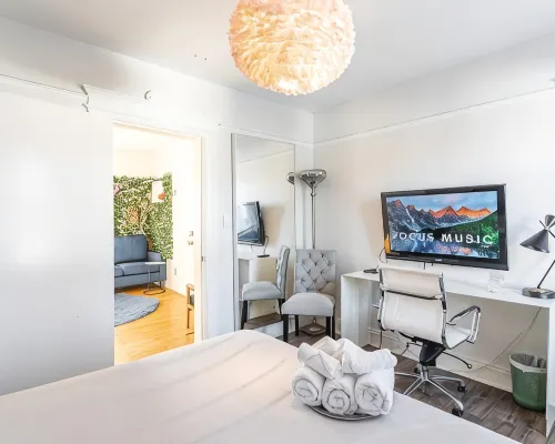 Grand Fairfield Getaway- 5BR Fam-Friendly near I95&Shops - Spacious&Gracious Hotels in Fairfield