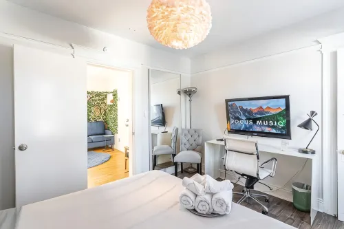 Grand Fairfield Getaway- 5BR Fam-Friendly near I95&Shops - Spacious&Gracious
