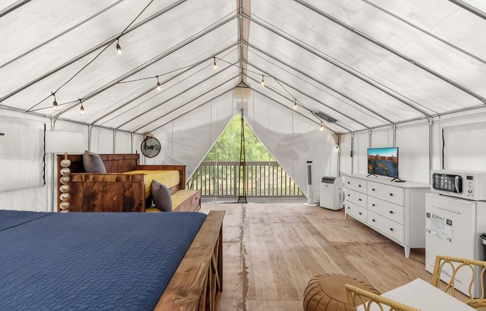 Furnished Glamping Tent/King Bed/Access to the Red River - Hallowed Horse - #2