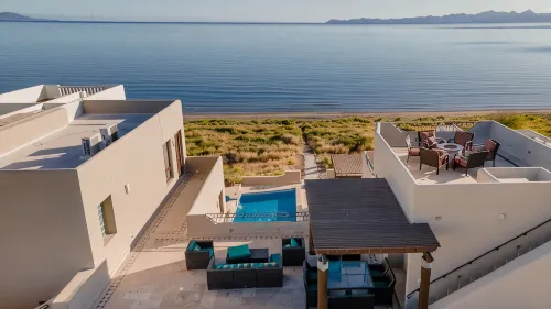 Large Luxury Beachfront Villa with Pool, Paddleboards, Golf Carts- Family Ready!