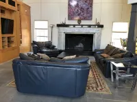 Central Austin/Clarksville Gem Perfect for Sxsw - Great Location, Spacious 4Br! - Jacuzzi