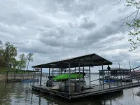 Lakin' Memories- Large Waterfront Home on KY Lake Perfect for Family Gatherings - 3 tähden