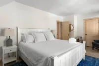 Cheerful Mountain Cottage