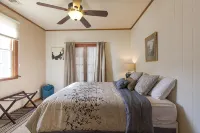 Historic Downtown House and Pool in Paso Robles Wine Country