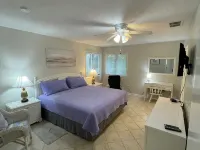 Walk to Bethany Beach, restaurants and CVS in under 10 minutes! Perfect for 8! Hotels in Bethany Beach