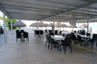 Beautiful Beach Front 3 Bdrm All with Ensuites Condo Playa Royale Nuevo Vallarta