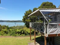 Absolute Waterfront Retreat Hotels in Opua