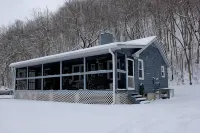 Creekside Cottage Near Nashville- Pet Friendly! - 3-Star