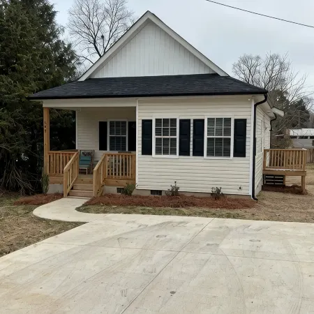 3 bed 2 bath new construction home built in 2021
