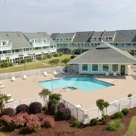Oceanside Studio Condo. Walking Distance to Beach!