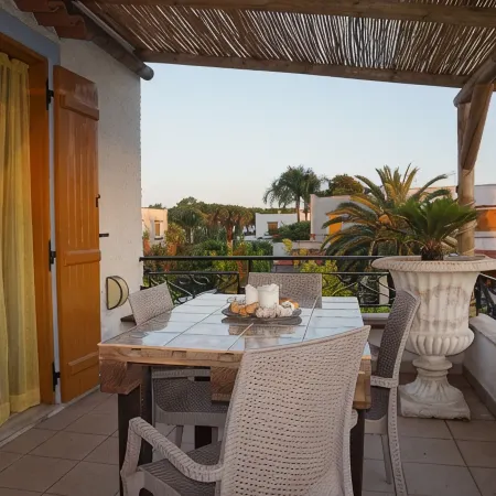 EXCLUSIVE APARTMENT WITH SWIMMING POOL 4 BEDS Free WIFI
