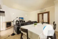 Moradia Ricardo - Gale Beach - Hot Tub