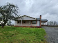 Relax at Hibiscus Grove - w/ an Amazing Deck View