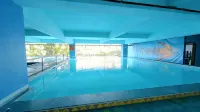 King's Hotel Nagoya Batam - Kolam Renang