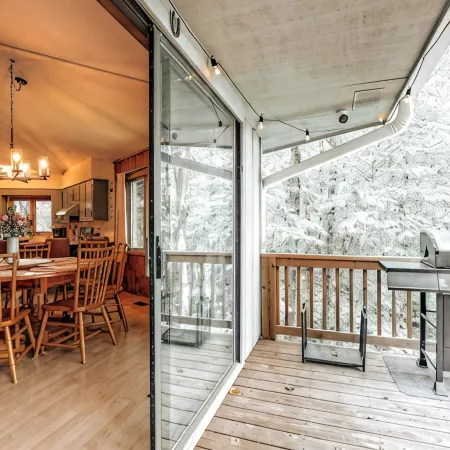 GUEST FAVORITE! Mountain Views, Golf, Hiking, Pickleball, FAMILY & PET Friendly