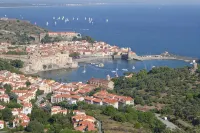 Collioure: beautiful apartment classified , quiet, swimming pool, garden, private parking