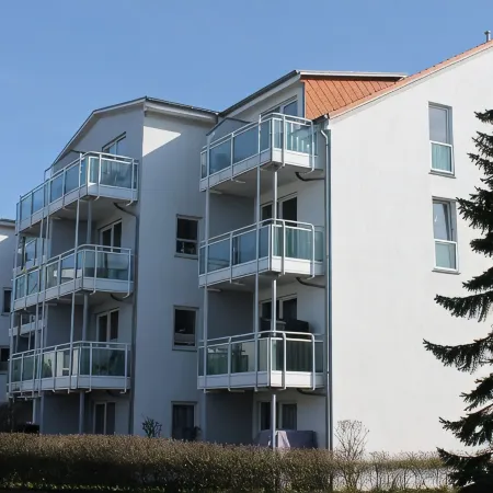 Close to the beach Living at the marina