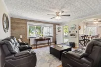 Cozy Farmhouse near Mammoth Cave on 45+ acre animal farm - 3 stjerner