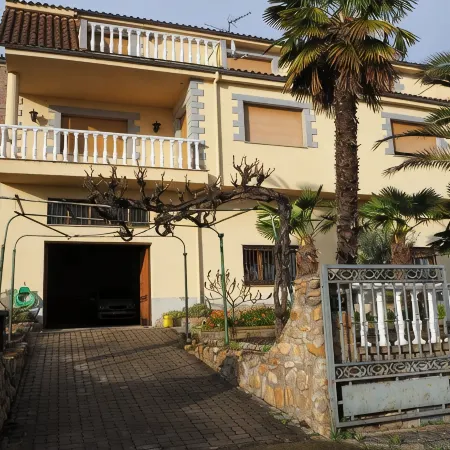 House with wonderful views in the heart of Ciudad Rodrigo The cherry tree "