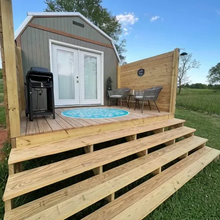 Star glazing Tiny house off grid peaceful Stone Mountain State Park and Fire pit Hotels in Traphill