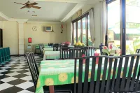 Hotel Ronggolawe - 2-Star