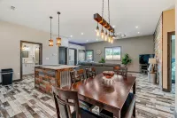 Raccoon Lake Retreat
