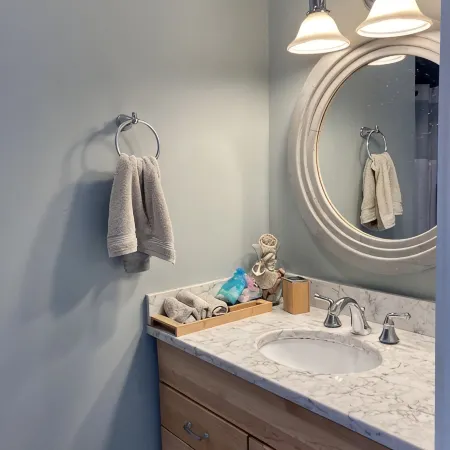 Waterfront Condo 1BR/1BA overlooking Ogunquit Beach very close to beach and town