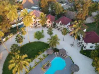 Smiles Beach Hotel - Beach