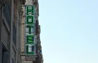 Hotel du Dauphiné - Bãi đậu xe