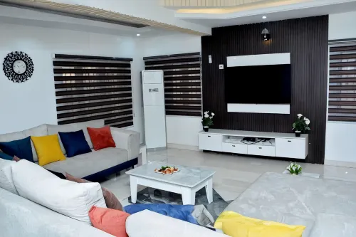 Efeane De-Comfy Apartments. - Homestays