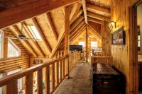 Pocono Nordic Cabin Spa Retreat: Sauna, Cold Plunge, Hot Tub, Theater, Fire Pit.