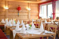 Burg Hotel Feldberg - breakfast