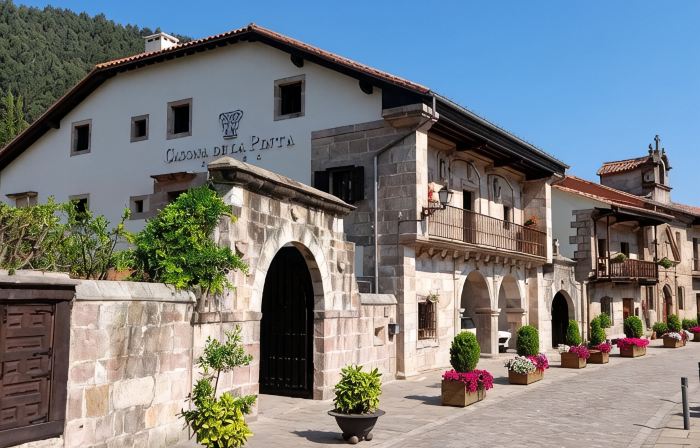 Casona De La Pinta