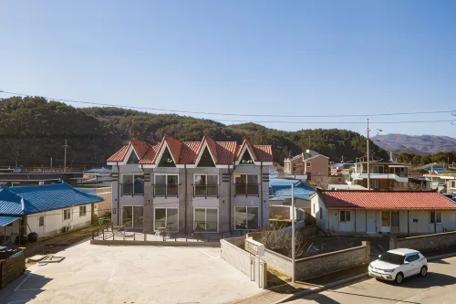 Samcheok Deoksan Pension - 2-Star